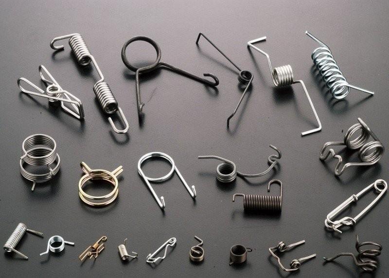 合肥彈簧廠家：拉伸彈簧如何正確的使用和保養(yǎng)？